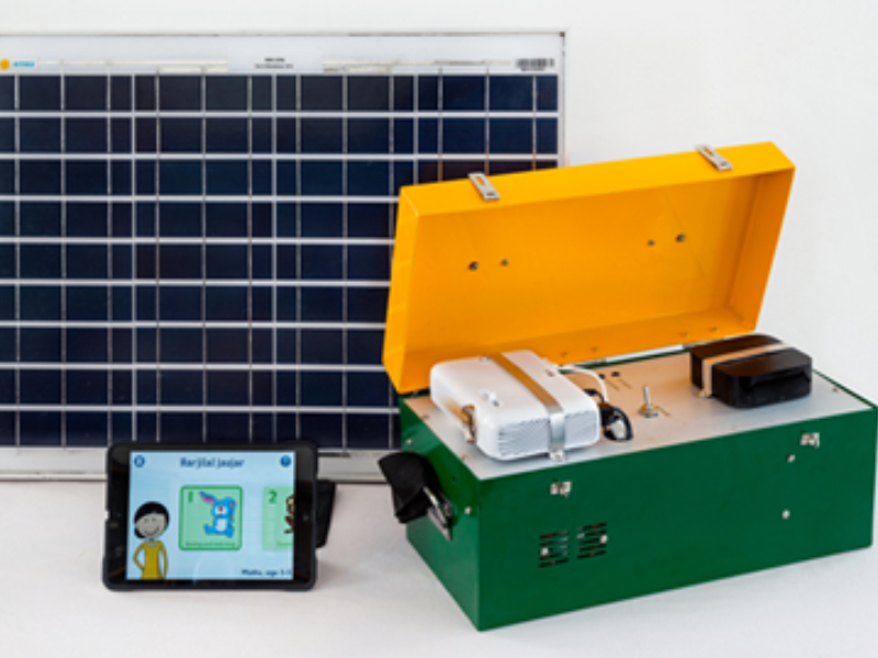 Solar powered pico projector (2018-2019) Phase I